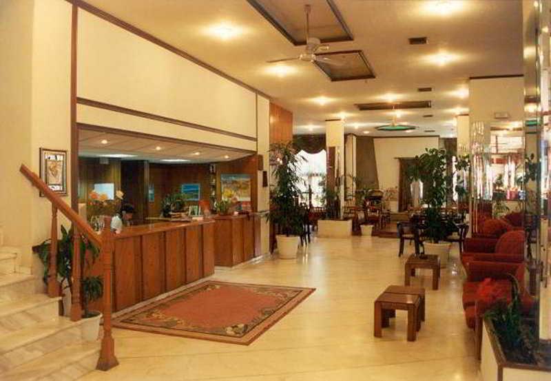 קאלאבאקה Famissi Hotel מראה חיצוני תמונה